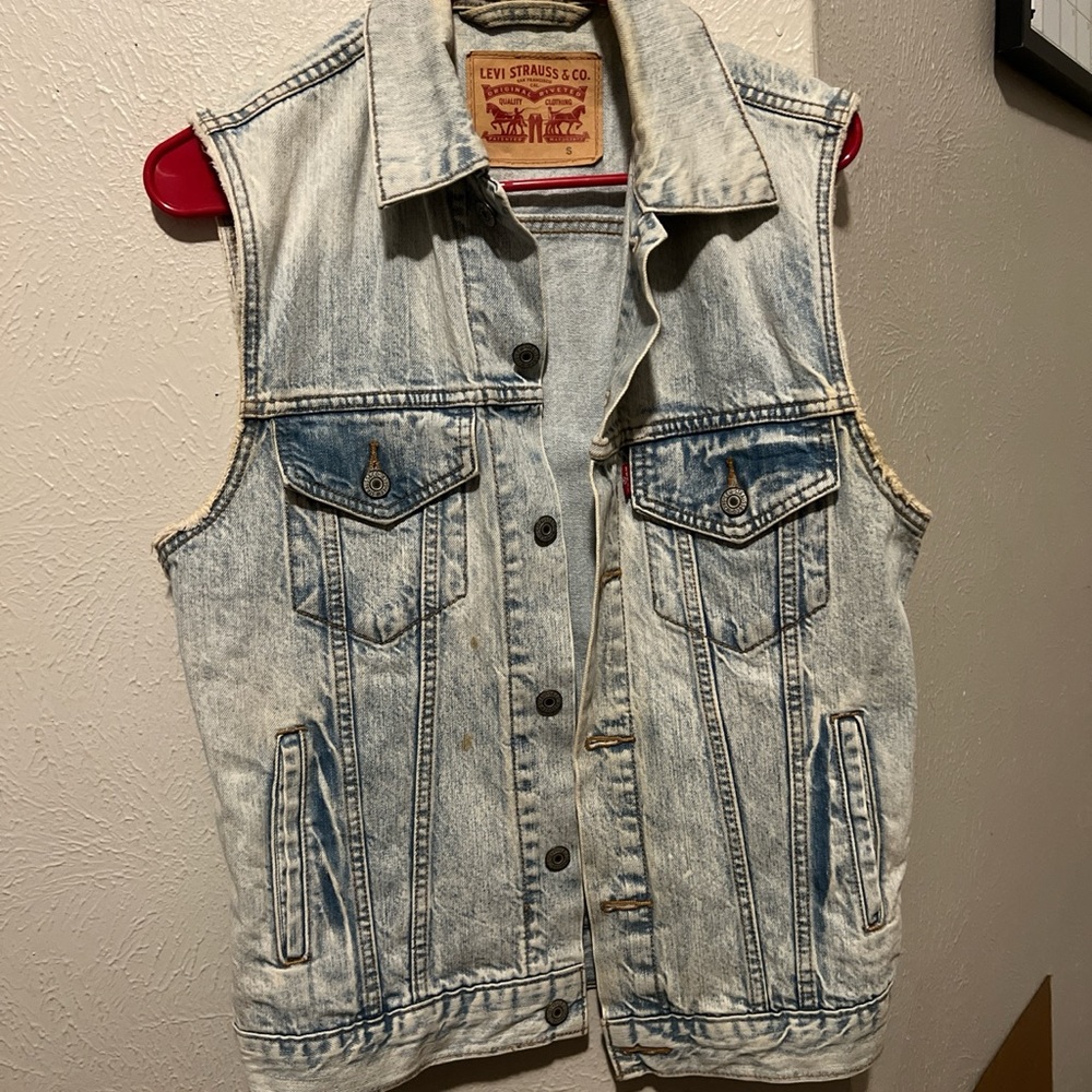 Men’s Levi Jean jacket (sleeveless)